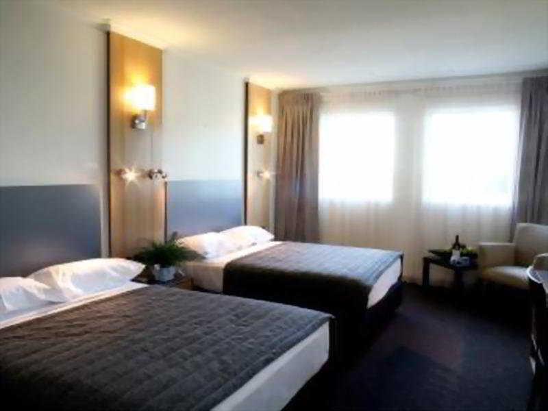 Metro Hotel Ipswich International Kamer foto