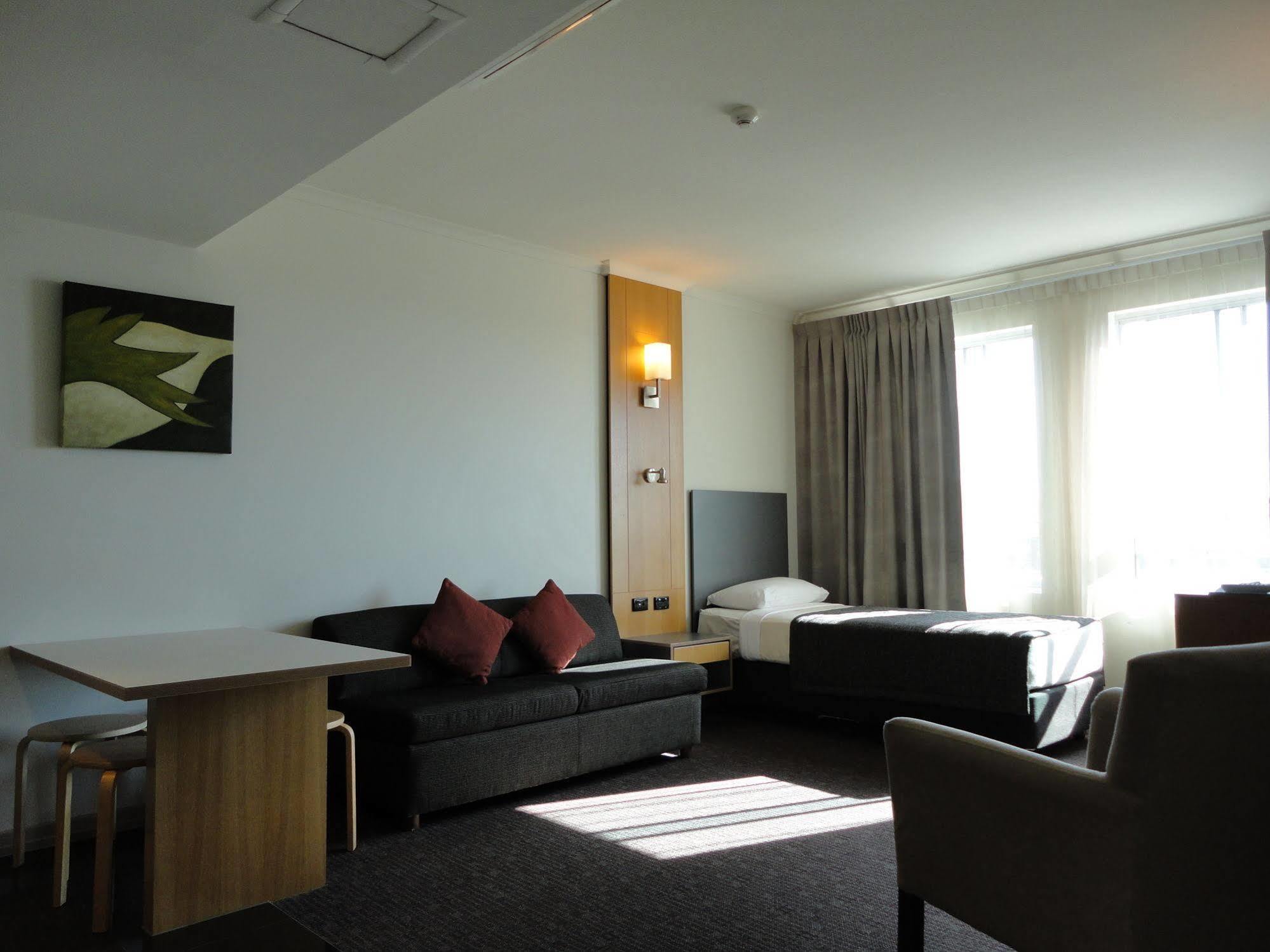 Metro Hotel Ipswich International Buitenkant foto
